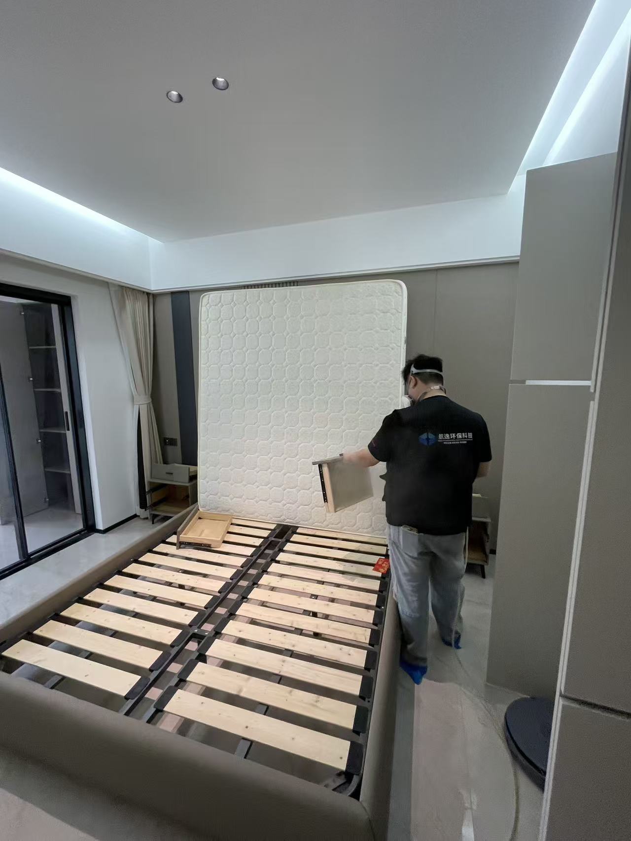 床垫正反面喷涂治理